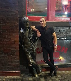 Lewy T (L•K•T) with John Lennon monument outside the Cavern in Liverpool city centre